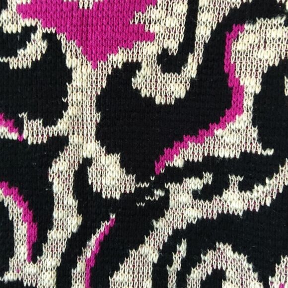 Rainbow Ridge black magenta and cream crew neck sweater - Picture 6 of 8